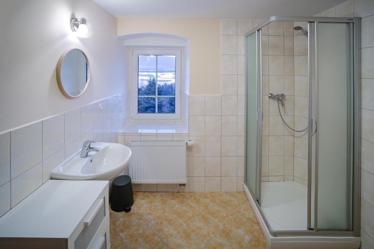 Chaloupka Slamenka Villa Loučná pod Klínovcem Exteriör bild