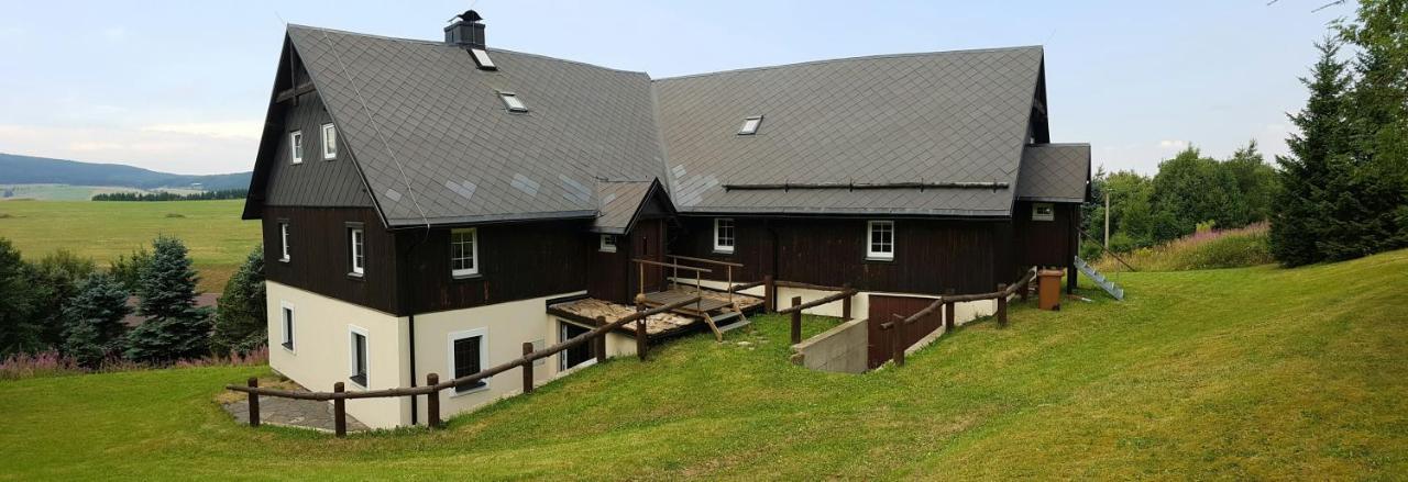 Chaloupka Slamenka Villa Loučná pod Klínovcem Exteriör bild
