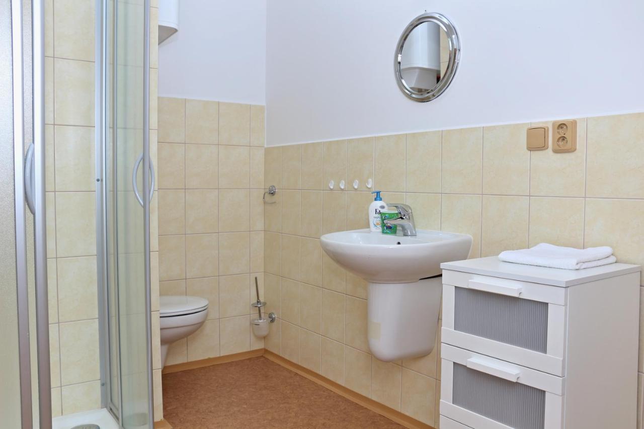 Chaloupka Slamenka Villa Loučná pod Klínovcem Exteriör bild