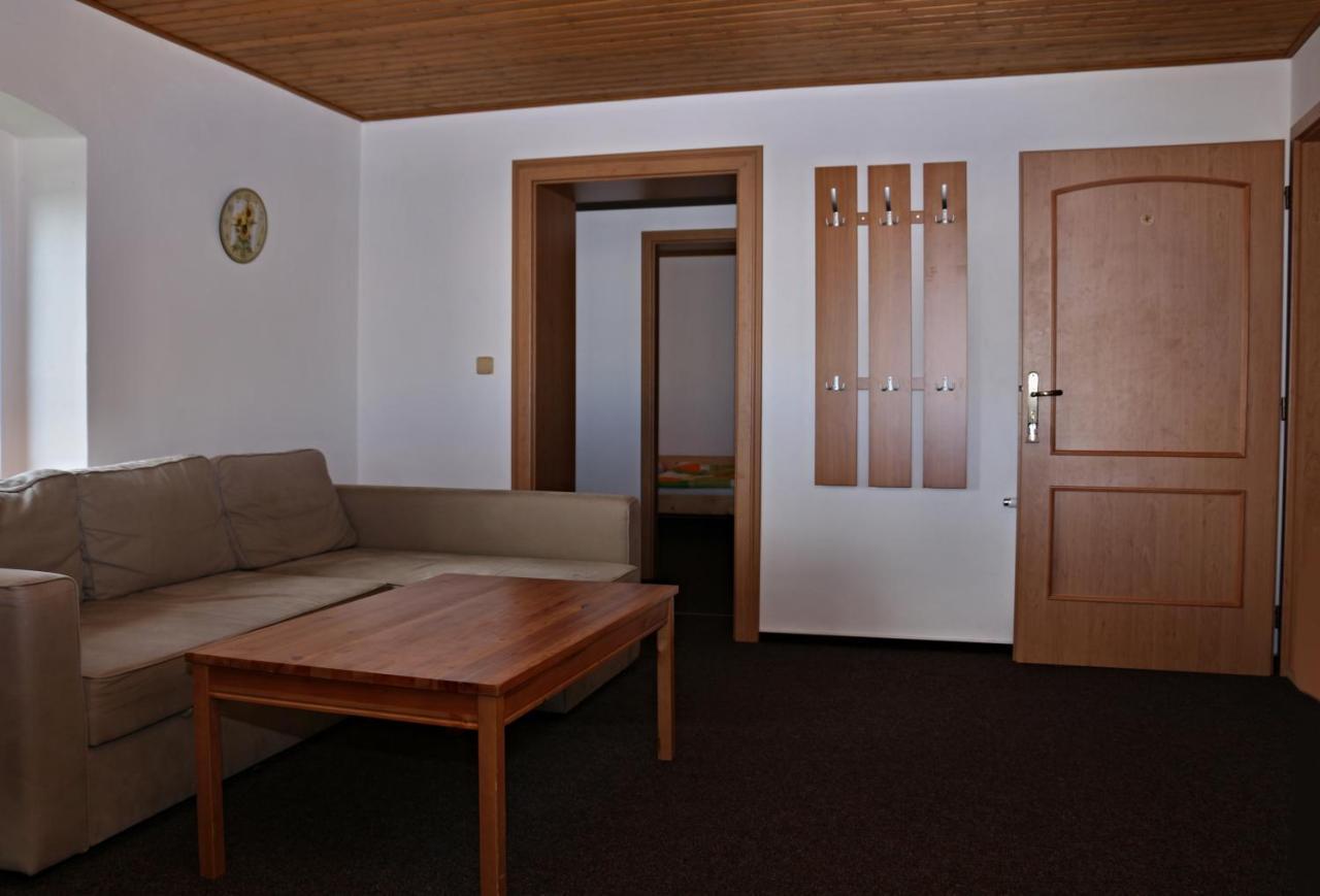 Chaloupka Slamenka Villa Loučná pod Klínovcem Exteriör bild