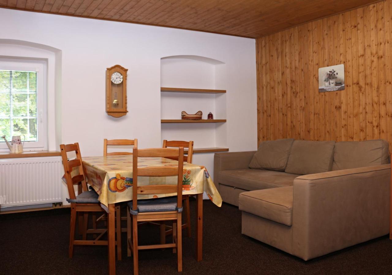 Chaloupka Slamenka Villa Loučná pod Klínovcem Exteriör bild