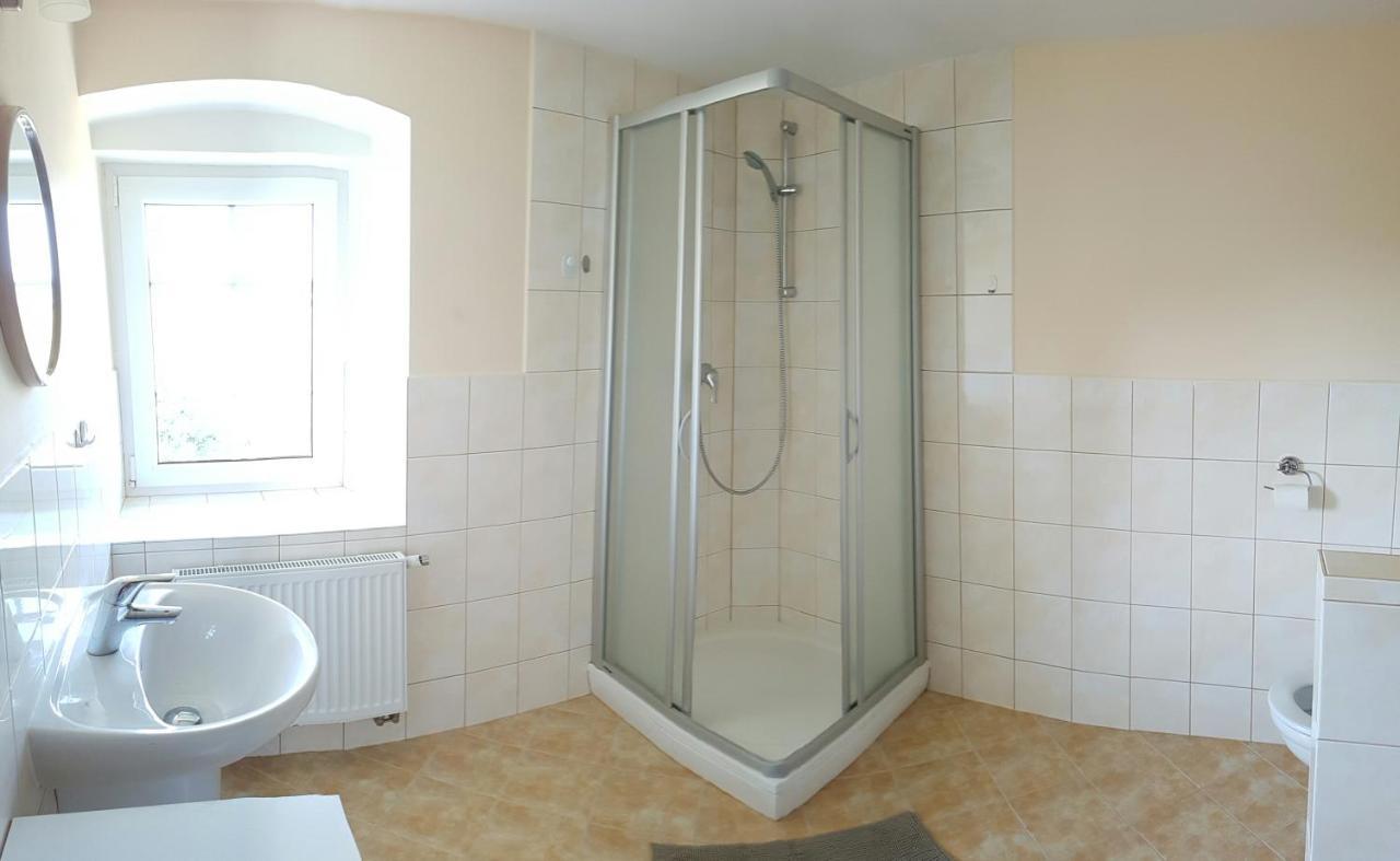Chaloupka Slamenka Villa Loučná pod Klínovcem Exteriör bild