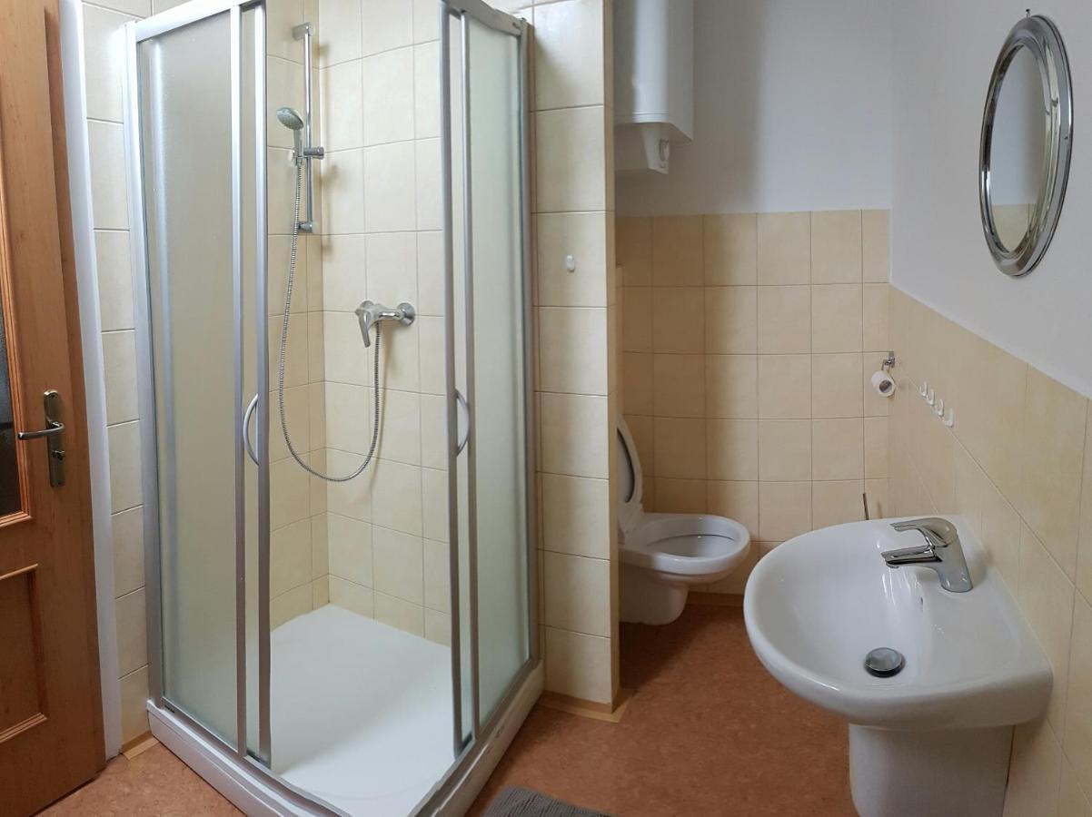 Chaloupka Slamenka Villa Loučná pod Klínovcem Exteriör bild