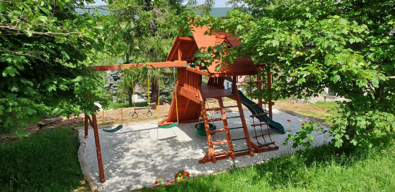 Chaloupka Slamenka Villa Loučná pod Klínovcem Exteriör bild